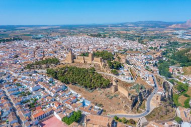 İspanyol kasabasındaki Alcazaba kalesi Antequera