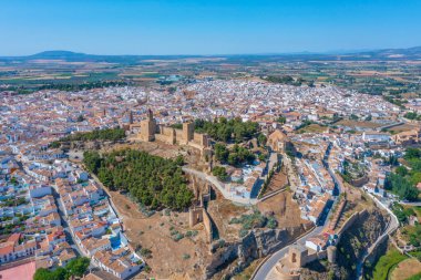 İspanyol kasabasındaki Alcazaba kalesi Antequera