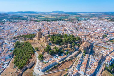 İspanyol kasabasındaki Alcazaba kalesi Antequera