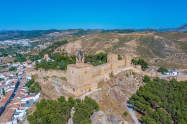 İspanyol kasabasındaki Alcazaba kalesi Antequera