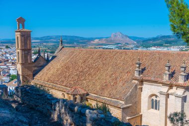 İspanyol şehri Antequera 'ya bakan Santa Maria Belediye Başkanı Kilisesi