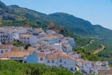 İspanya 'daki Zuheros köyünün havadan görünüşü