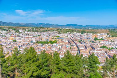 İspanya 'nın Alcala la Real şehrinin havadan görünüşü