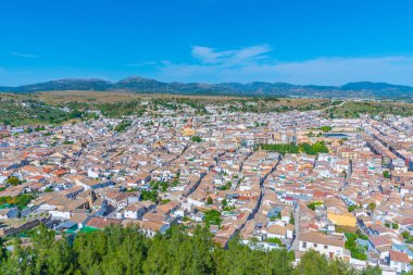 İspanya 'nın Alcala la Real şehrinin havadan görünüşü