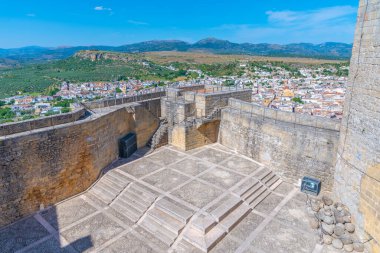 Fortaleza de la Mota İspanya 'nın Alcala la Real kasabasında