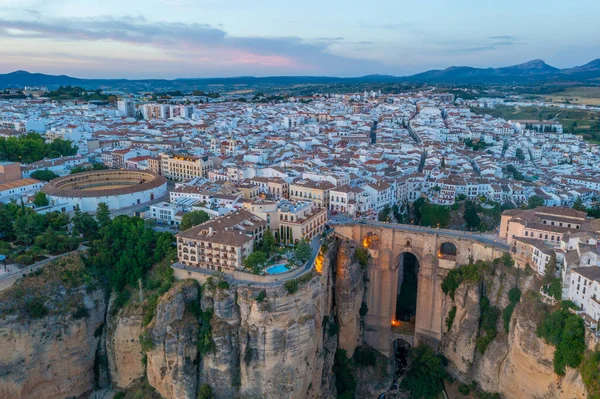 İspanyol şehri Ronda 'nın günbatımı manzarası