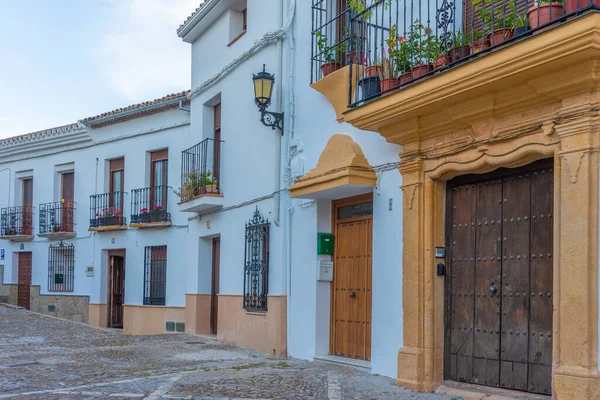Biała Ulica Starym Mieście Hiszpańskiego Miasta Ronda — Zdjęcie stockowe