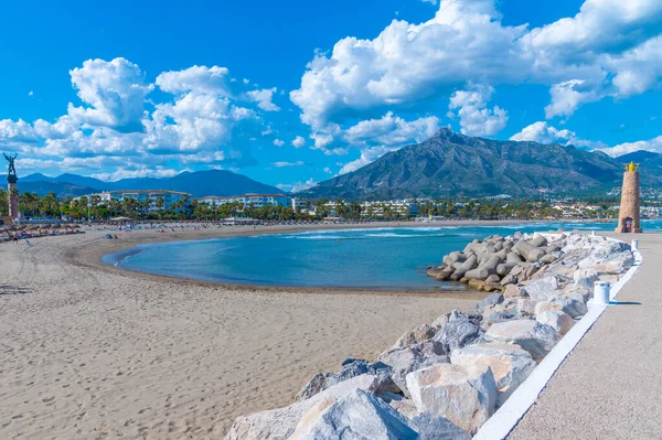 Marbella, İspanya 'daki Puerto Banus plajı