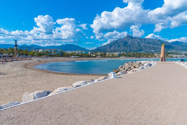 Marbella, İspanya 'daki Puerto Banus plajı