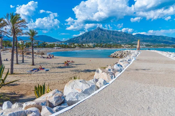 Marbella, İspanya 'daki Puerto Banus plajı