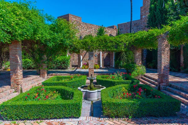 Blick Auf Einen Garten Der Alcazaba Festung Der Spanischen Stadt — Stockfoto