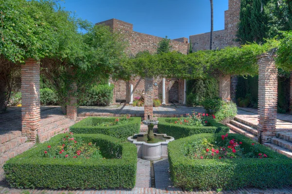 Uitzicht Een Tuin Van Alcazaba Vesting Spaanse Stad Malaga — Stockfoto