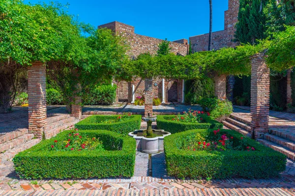Θέα Στον Κήπο Του Φρουρίου Alcazaba Στην Ισπανική Πόλη Malaga — Φωτογραφία Αρχείου