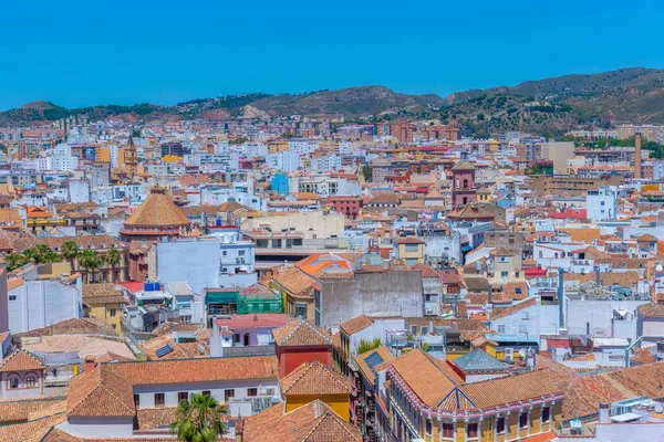 スペインのマラガと旧市街の屋根の空中風景 — ストック写真
