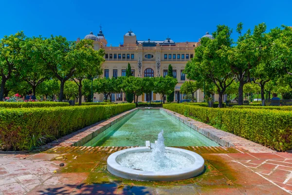 Tuin Van Pedro Luis Alonso Tegenover Het Gemeentehuis Van Malaga — Stockfoto