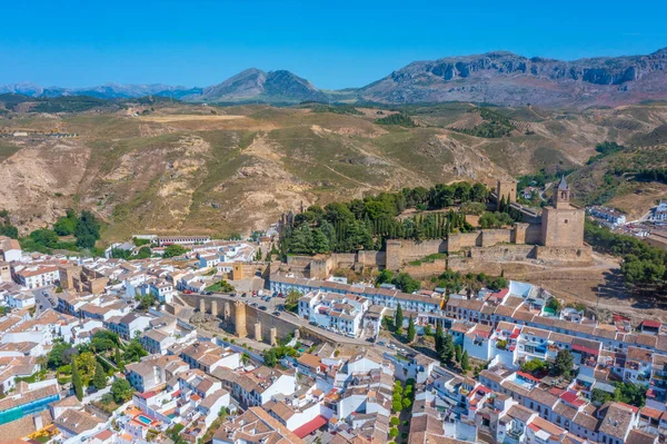 İspanyol kasabasındaki Alcazaba kalesi Antequera