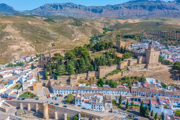 İspanyol kasabasındaki Alcazaba kalesi Antequera