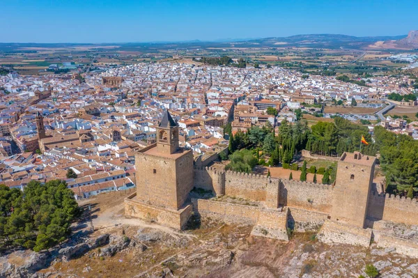 İspanyol kasabasındaki Alcazaba kalesi Antequera