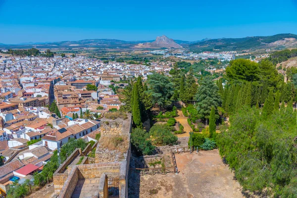 İspanyol kasabasındaki Alcazaba kalesi Antequera
