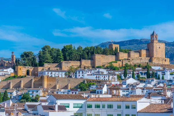 İspanyol kasabasındaki Alcazaba kalesi Antequera