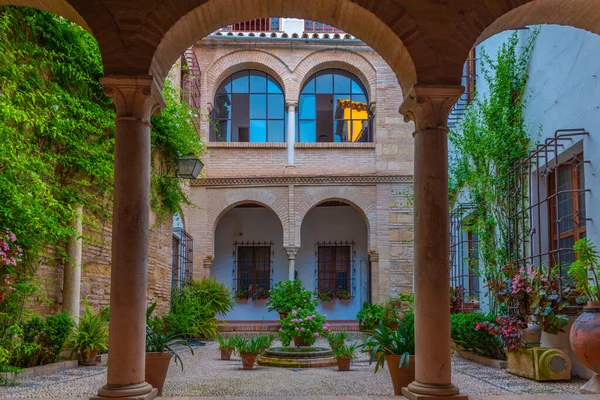 Blick Auf Einen Innenhof Traditionellen Stil Eines Hauses Der Spanischen — Stockfoto