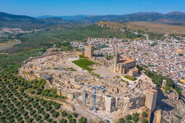 Fortaleza de la Mota İspanya 'nın Alcala la Real kasabasında