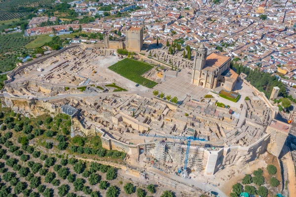 Fortaleza de la Mota İspanya 'nın Alcala la Real kasabasında