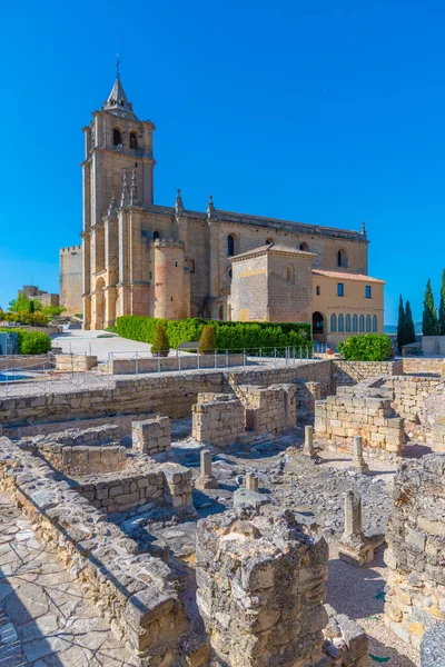 Borgmästarens Klosterkyrka Vid Fortaleza Mota Fästning Alcala Real Spanien — Stockfoto