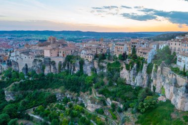 İspanya 'daki Cuenca' nın günbatımı hava manzarası