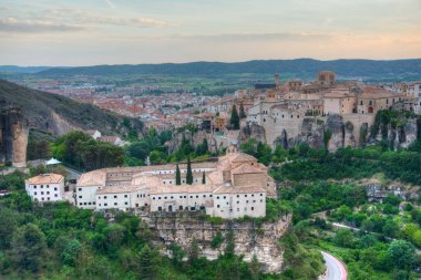İspanya 'daki Cuenca' nın günbatımı hava manzarası