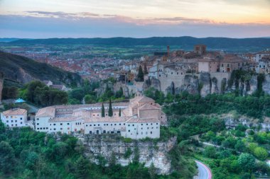 İspanya 'daki Cuenca' nın günbatımı hava manzarası