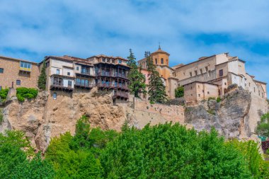 İdam evleri - İspanyol kenti Cuenca 'da Casas Colgadas
