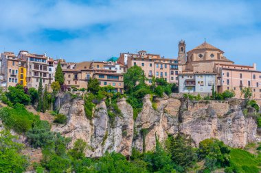 İdam evleri - İspanyol kenti Cuenca 'da Casas Colgadas