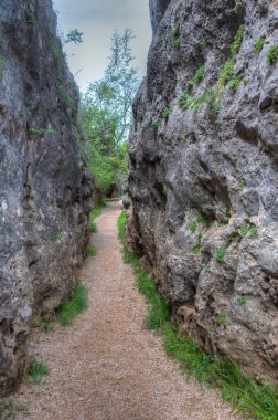 İspanyol kenti Cuenca yakınlarında Ciudad Encantada kaya oluşumları