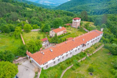 Bulgaristan 'daki Chiprovtsi manastırının hava manzarası