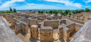 İspanya 'nın Cordob kasabası yakınlarındaki Madinat al-Zahra harabeleri
