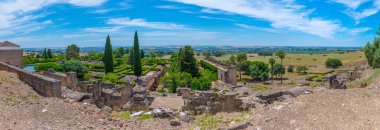 İspanya 'nın Cordob kasabası yakınlarındaki Madinat al-Zahra harabeleri