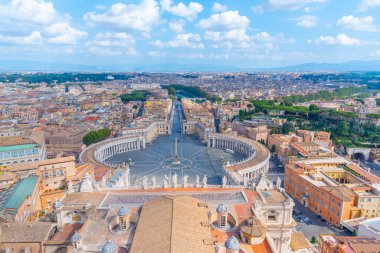 Vatikan 'daki Aziz Peter Meydanı' nın havadan görünüşü.