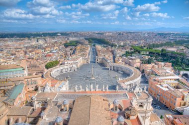 Vatikan 'daki Aziz Peter Meydanı' nın havadan görünüşü.