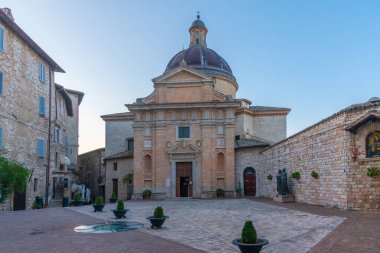 Assisi, İtalya 'da Sığınak Chiesa Nuova.