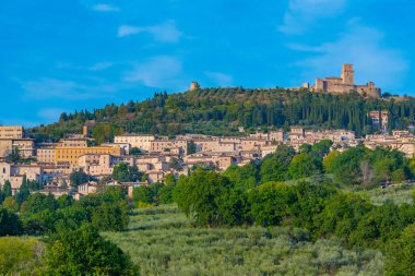 İtalya 'nın Assisi kentindeki eski şehir manzarası.