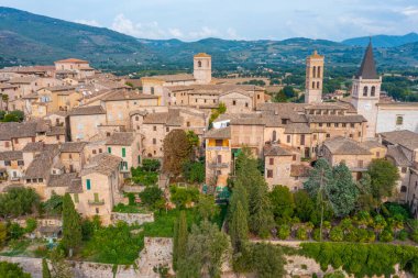 İtalyan kasabasının hava manzarası Büyülü.