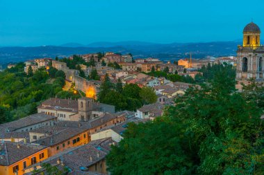 Porta Sole, İtalya 'dan Perugia' nın gün batımı manzarası.