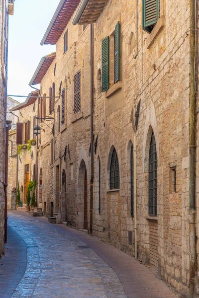 Talya Nın Eski Assisi Kasabasında Dar Bir Sokak — Stok fotoğraf