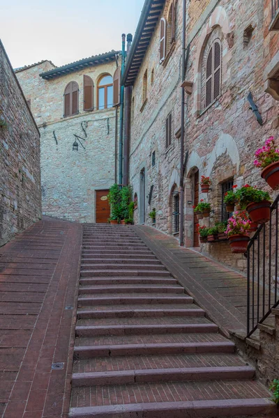 Rue Étroite Dans Vieille Ville Assise Italie — Photo