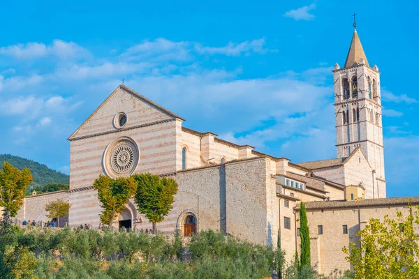 Basilica Santa Chiara Włoskim Mieście Assisi — Zdjęcie stockowe