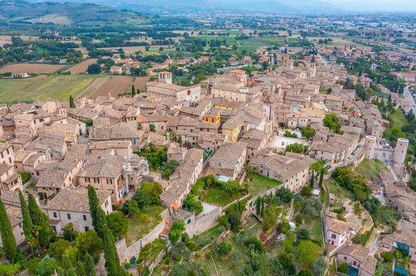 İtalyan kasabasının hava manzarası Büyülü.