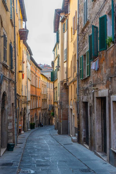 Enge Straße Der Altstadt Von Perugia Italien — Stockfoto