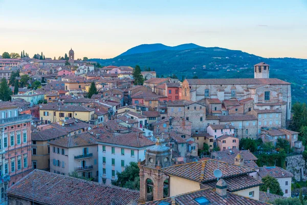 Porta Sole, İtalya 'dan Perugia' nın gün batımı manzarası.
