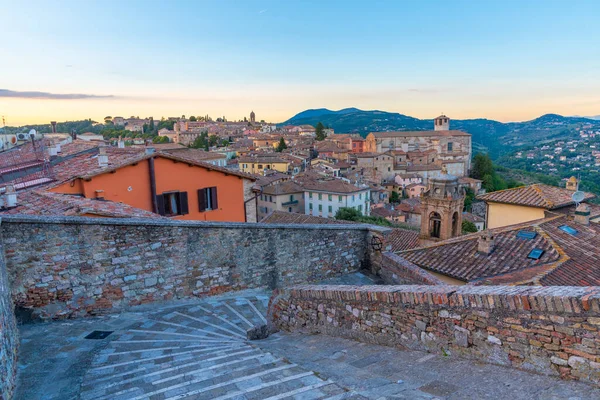 Porta Sole, İtalya 'dan Perugia' nın gün batımı manzarası.
